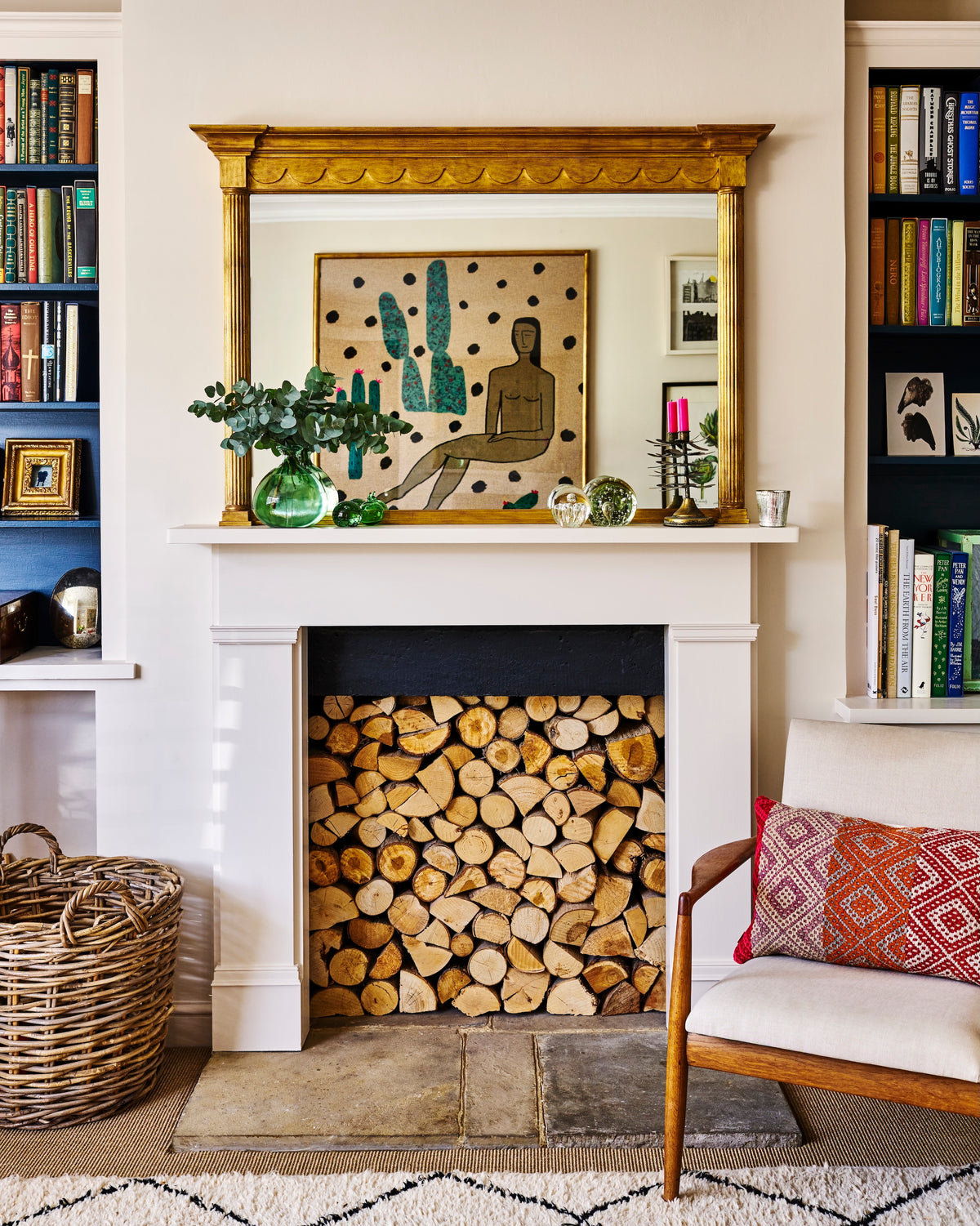 Regency Scallop Studio Stock